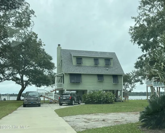 $580,000 | 157 South River Drive, Beaufort, NC 28516