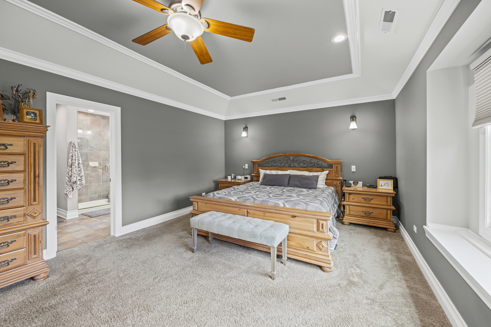 130 Elm Tree Lane Elmhurst, IL 60126 - Photo 9 of 28