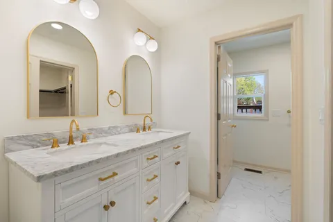 $429,900 | 5061 English Village Drive, Nashville, TN 37211