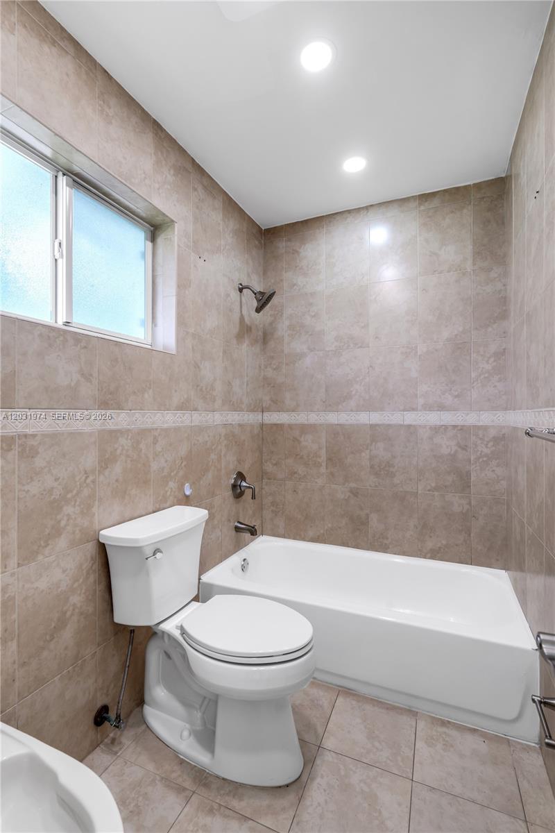 9380 Southwest 134th Street Miami, FL 33176 - Photo 20 of 36