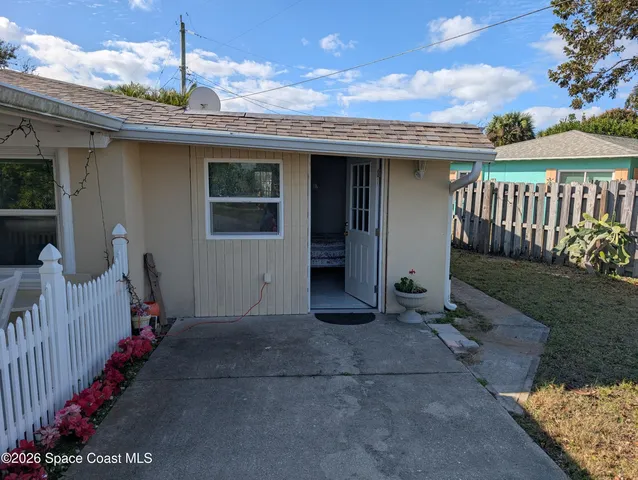 $800 | 2050 North Shannon Avenue, Indialantic, FL 32903