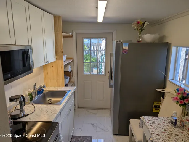 $800 | 2050 North Shannon Avenue, Indialantic, FL 32903