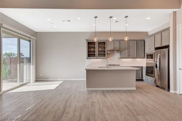 $2,850 | 19 Alta Cascata Place, Henderson, NV 89011