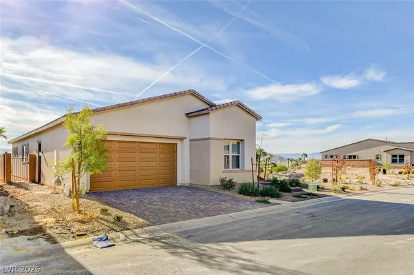 $2,850 | 19 Alta Cascata Place, Henderson, NV 89011