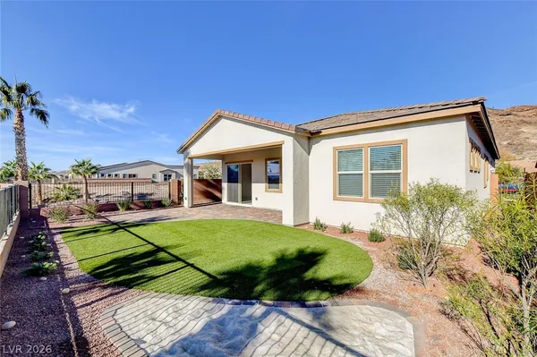 $2,850 | 19 Alta Cascata Place, Henderson, NV 89011