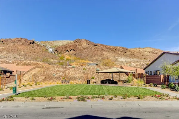 $2,850 | 19 Alta Cascata Place, Henderson, NV 89011