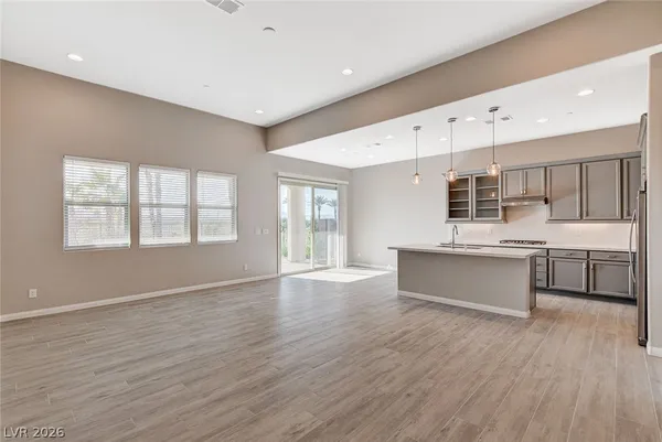 $2,850 | 19 Alta Cascata Place, Henderson, NV 89011