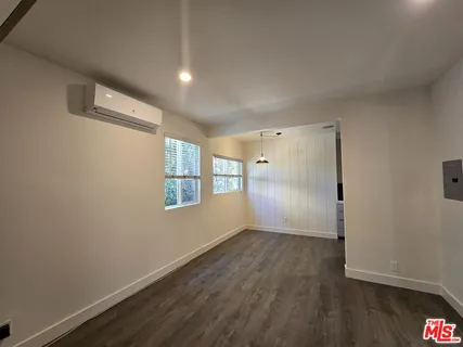$1,075,000 | 5710 Vineland Avenue, North Hollywood, CA 91601