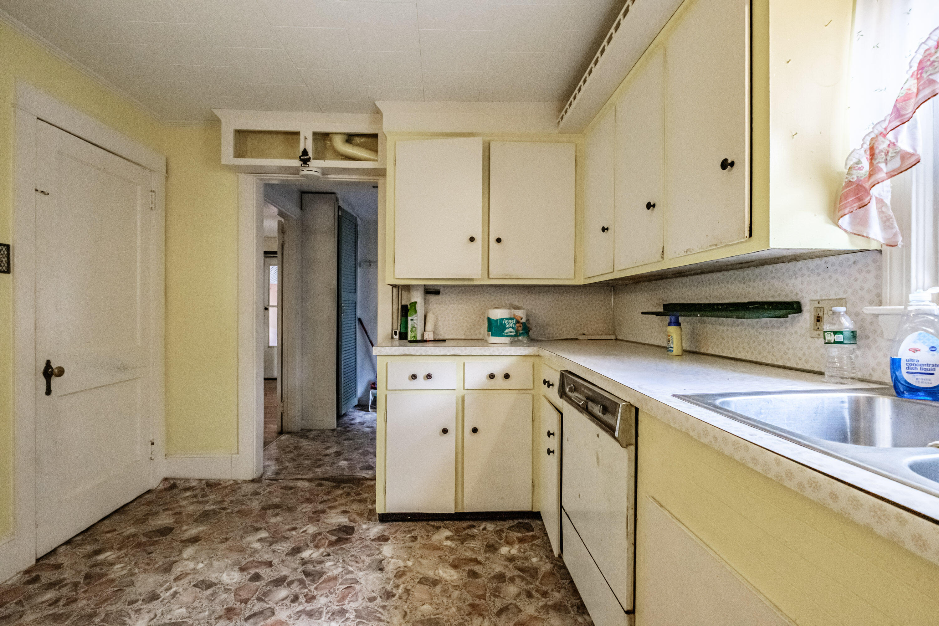 143 Broadturn Road Scarborough, ME 04074 - Photo 27 of 82 Kitchen