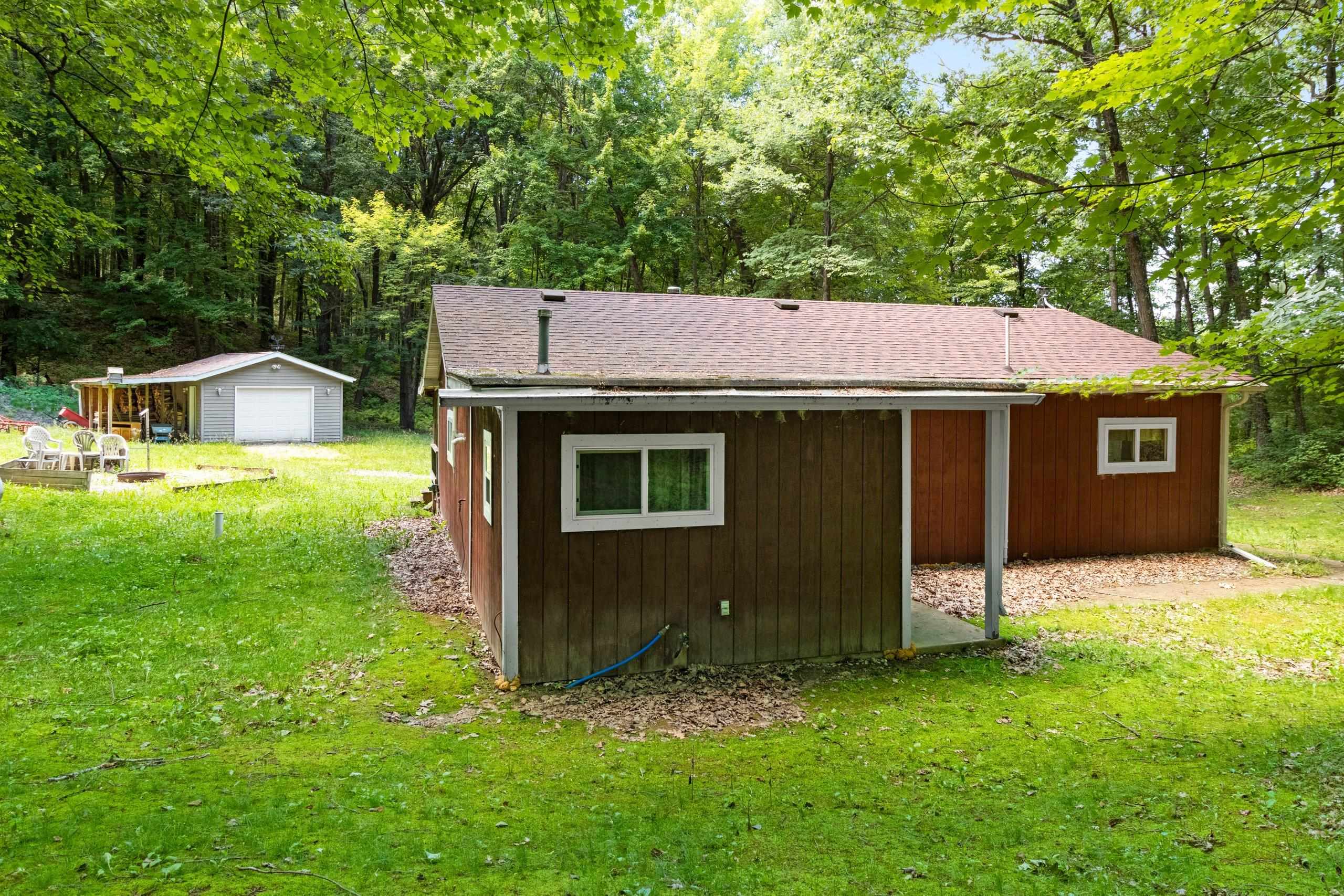E559 Indian Valley Road Waupaca, WI 54981 - Photo 10 of 45