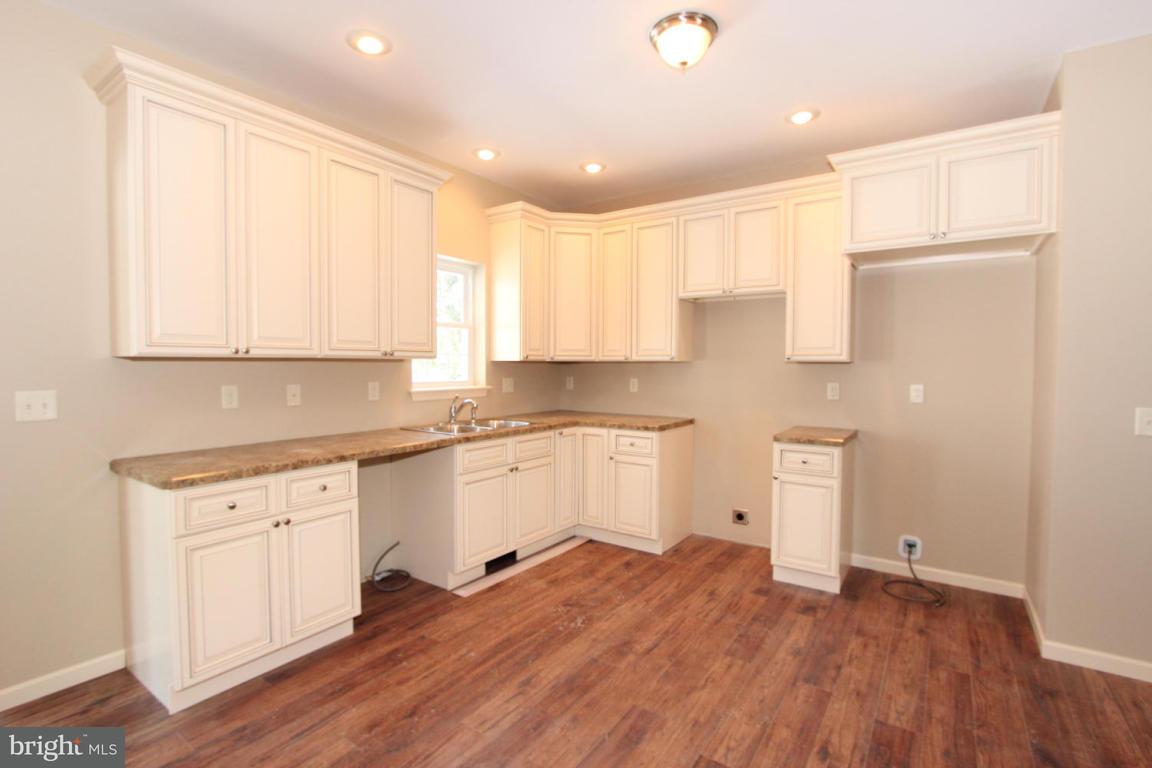 1244 Orchard Road Lititz, PA 17543 - Photo 9 of 20