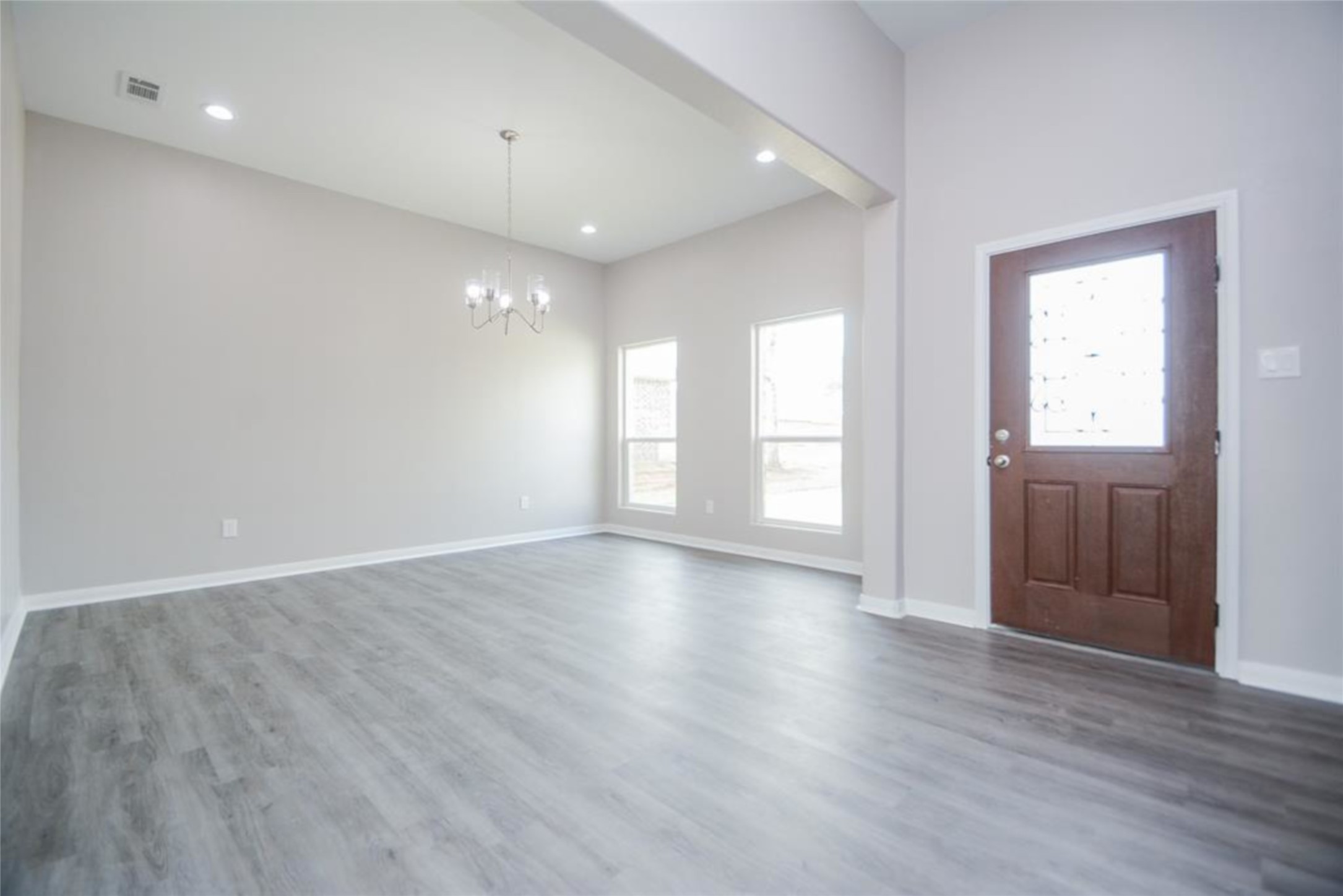 12328 North Chestnut Hills Road Conroe, TX 77303 - Photo 7 of 44 Gallery Image 7