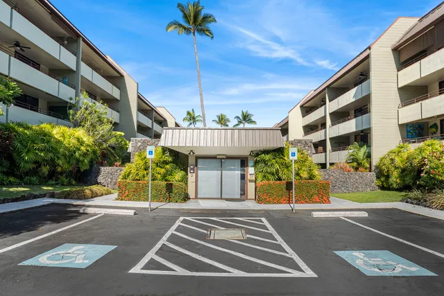 $799,000 | 77-6469 Alii Drive, Unit 202, Kailua-Kona, HI 96740