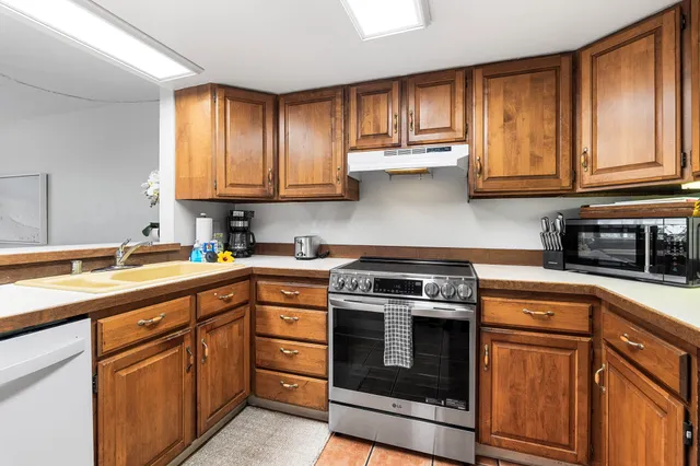 $799,000 | 77-6469 Alii Drive, Unit 202, Kailua-Kona, HI 96740