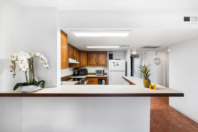 $799,000 | 77-6469 Alii Drive, Unit 202, Kailua-Kona, HI 96740