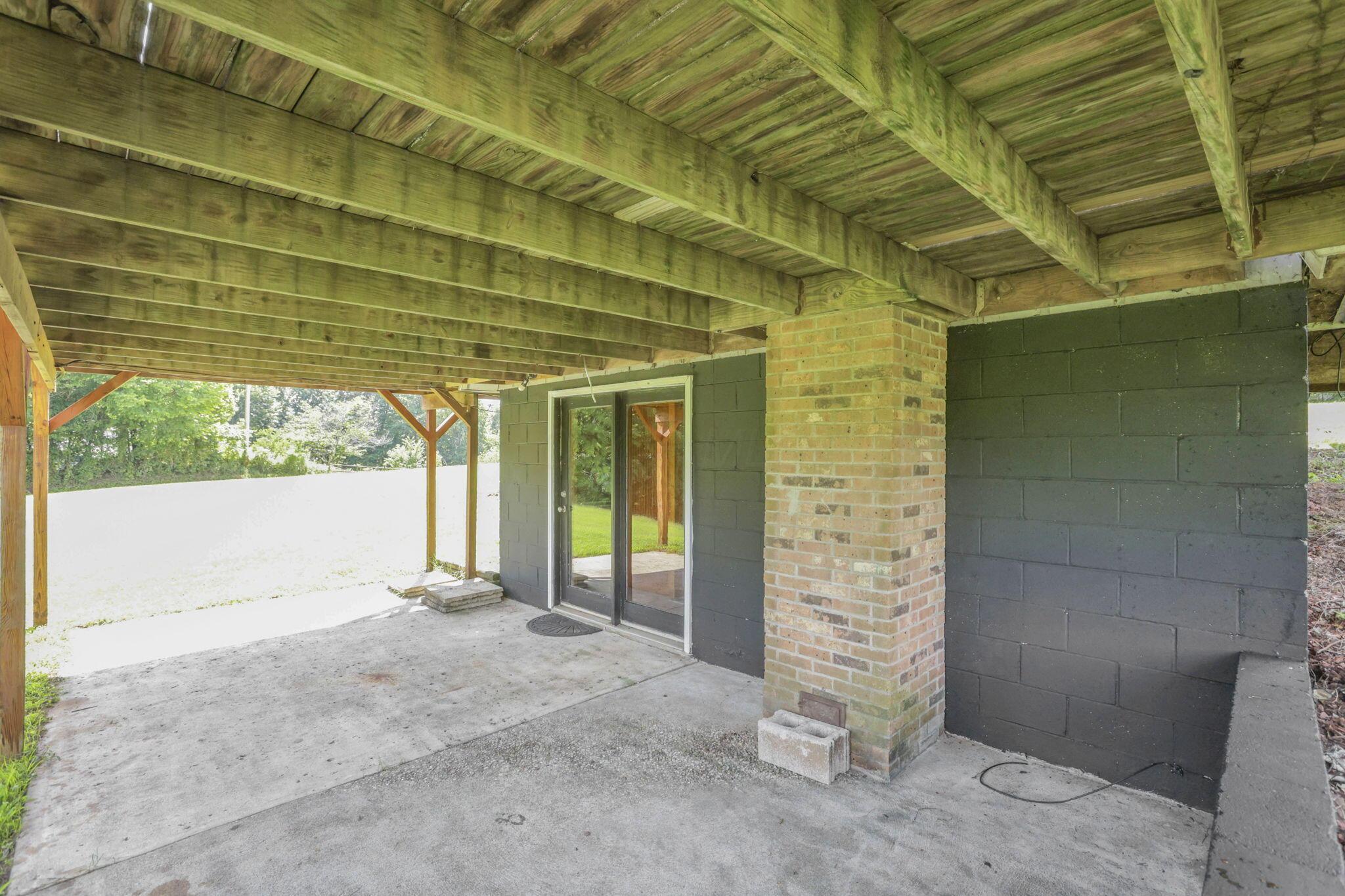 22540 Bunker Hill Road Sugar Grove, OH 43155 - Photo 53 of 79 Lower Level Patio