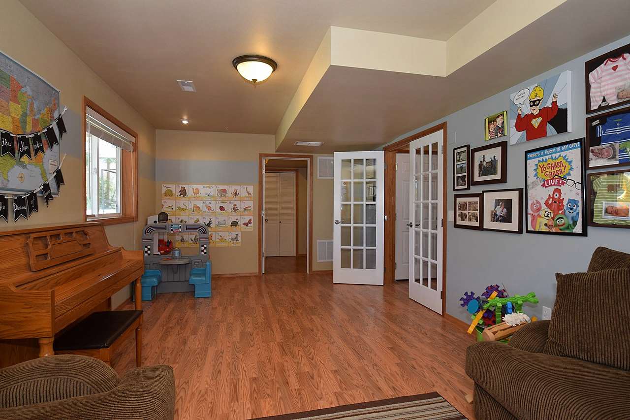 18022 North Astor Street Colbert, WA 99005 - Photo 15 of 20
