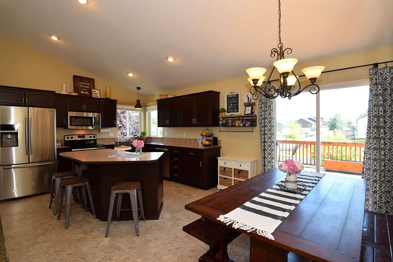 18022 North Astor Street Colbert, WA 99005 - Photo 4 of 20