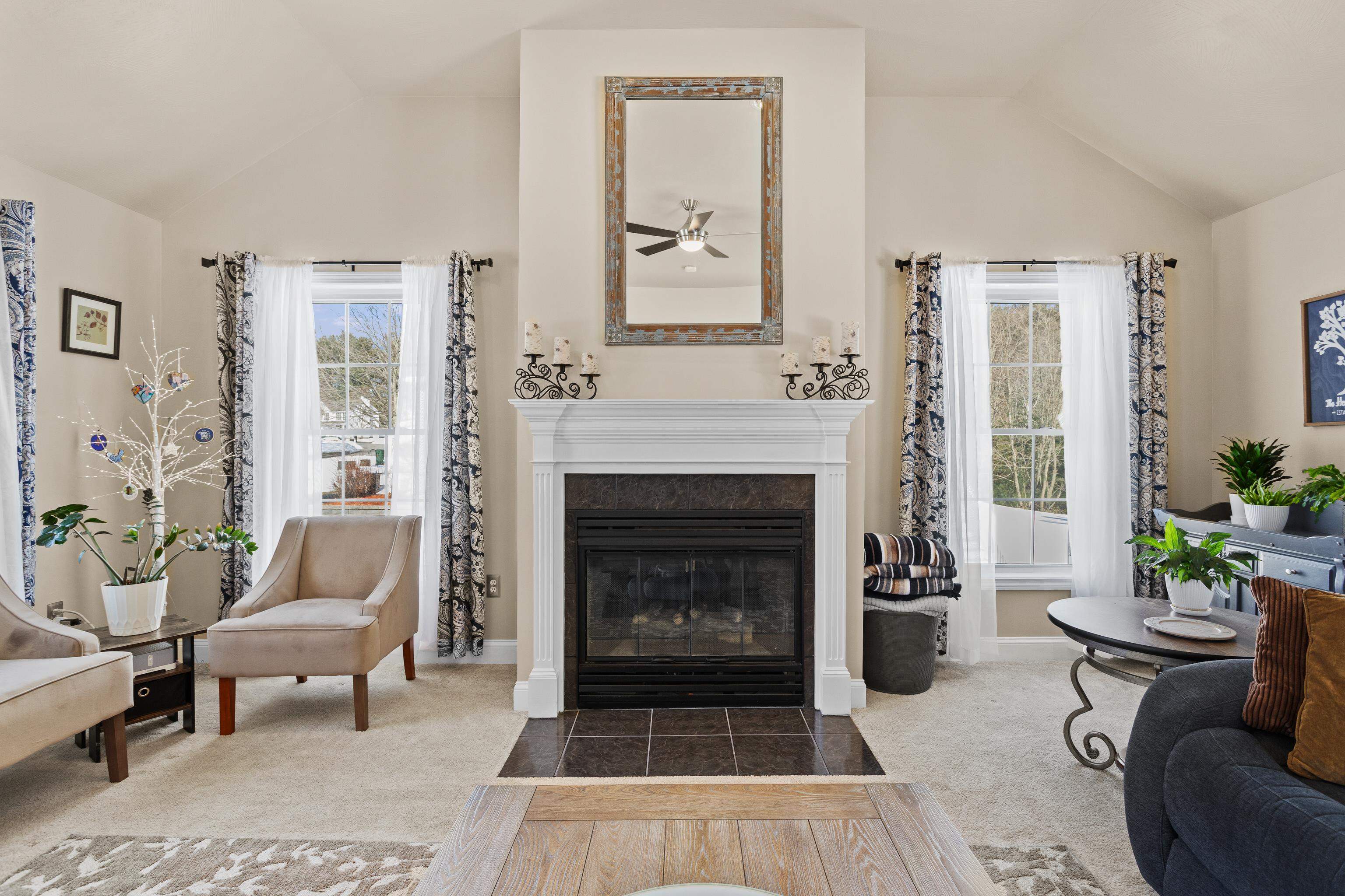 36 Hibiscus Way Nashua, NH 03062 - Photo 24 of 60