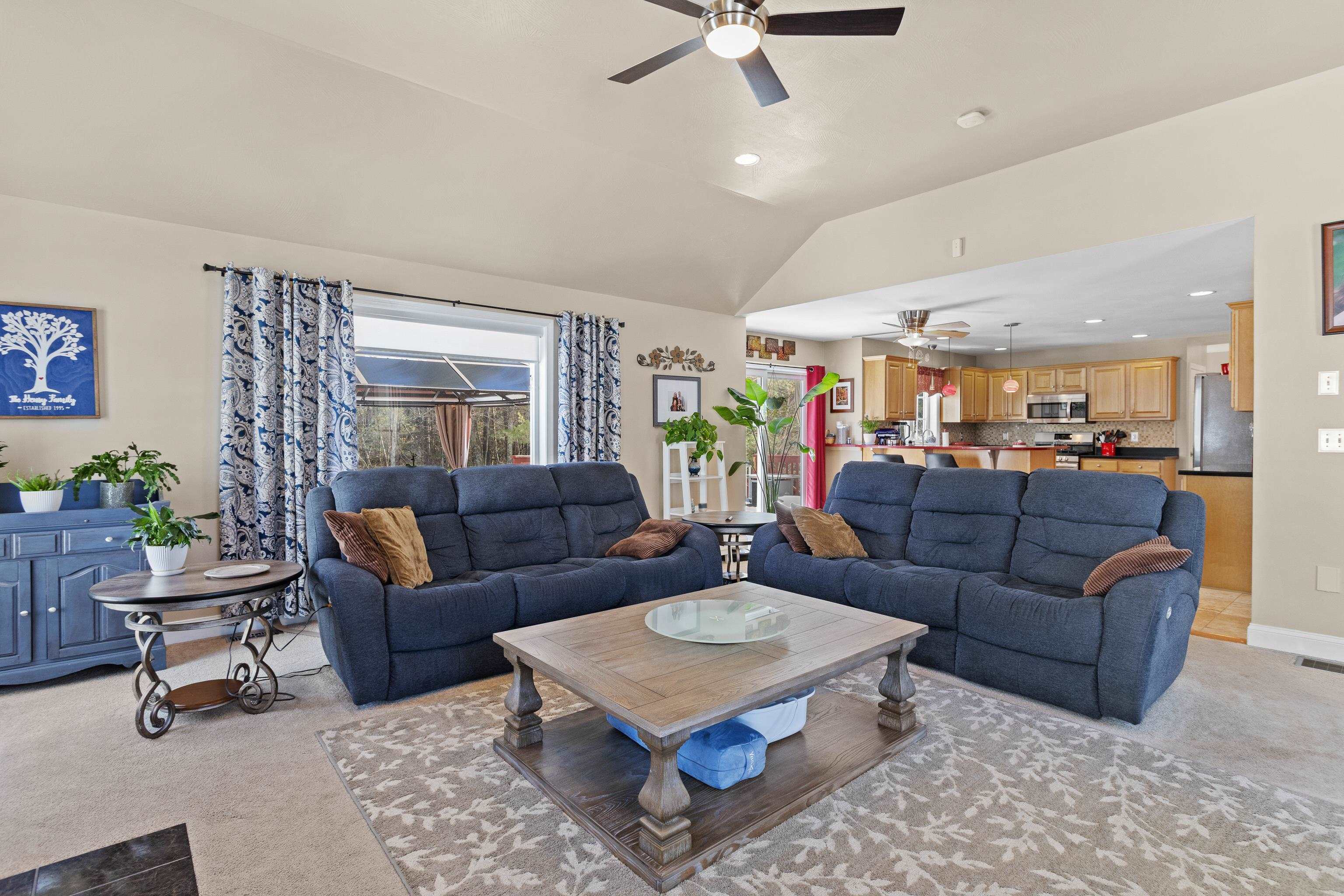 36 Hibiscus Way Nashua, NH 03062 - Photo 25 of 60