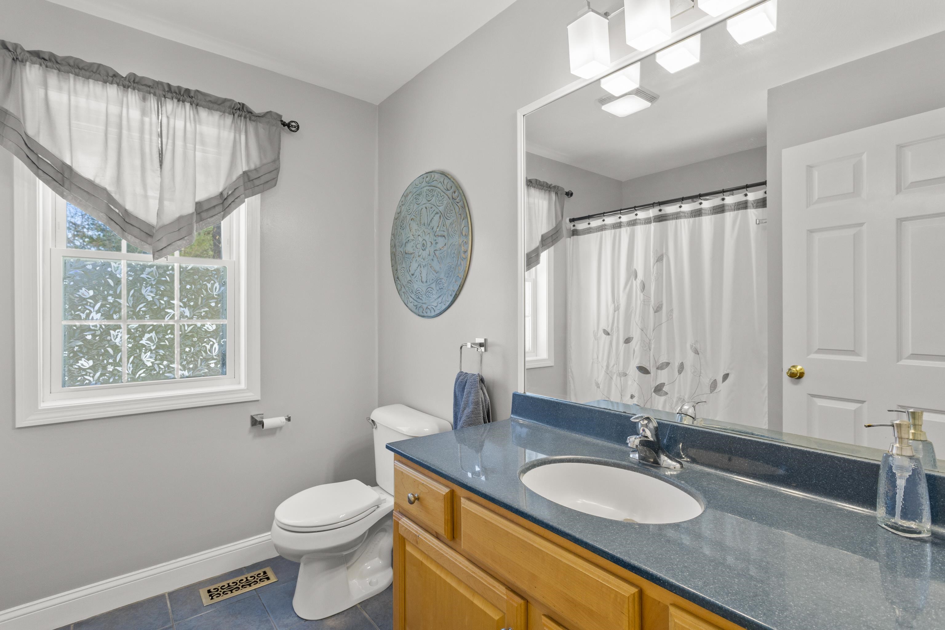 36 Hibiscus Way Nashua, NH 03062 - Photo 43 of 60