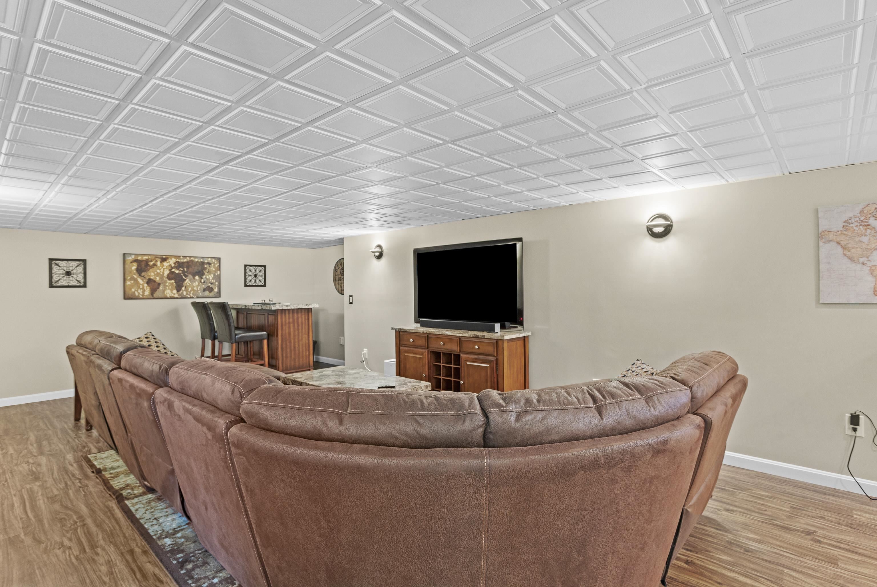 36 Hibiscus Way Nashua, NH 03062 - Photo 50 of 60