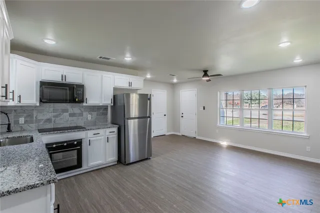 $599,999 | 311-315 Smith Street, Belton, TX 76513