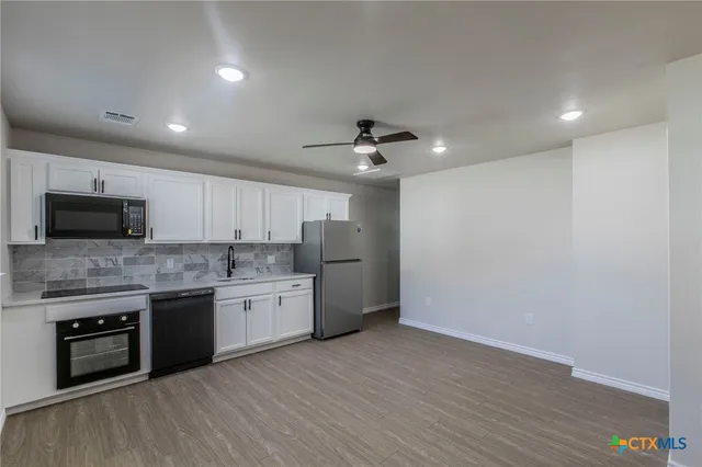 $599,999 | 311-315 Smith Street, Belton, TX 76513