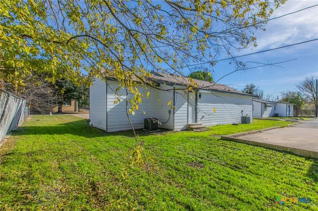 $599,999 | 311-315 Smith Street, Belton, TX 76513