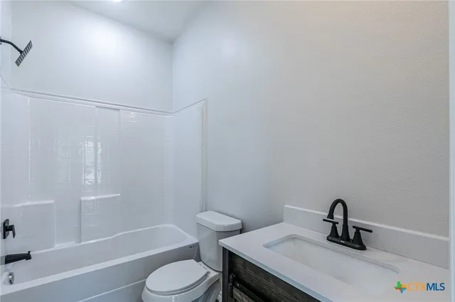 $599,999 | 311-315 Smith Street, Belton, TX 76513