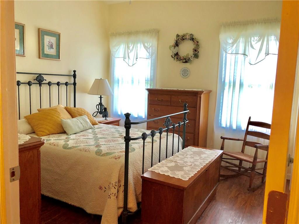 182 Arner Road Freeport, PA 16229 - Photo 15 of 25 Adorable second bedroom with custom plantation blinds and LPV floors!!