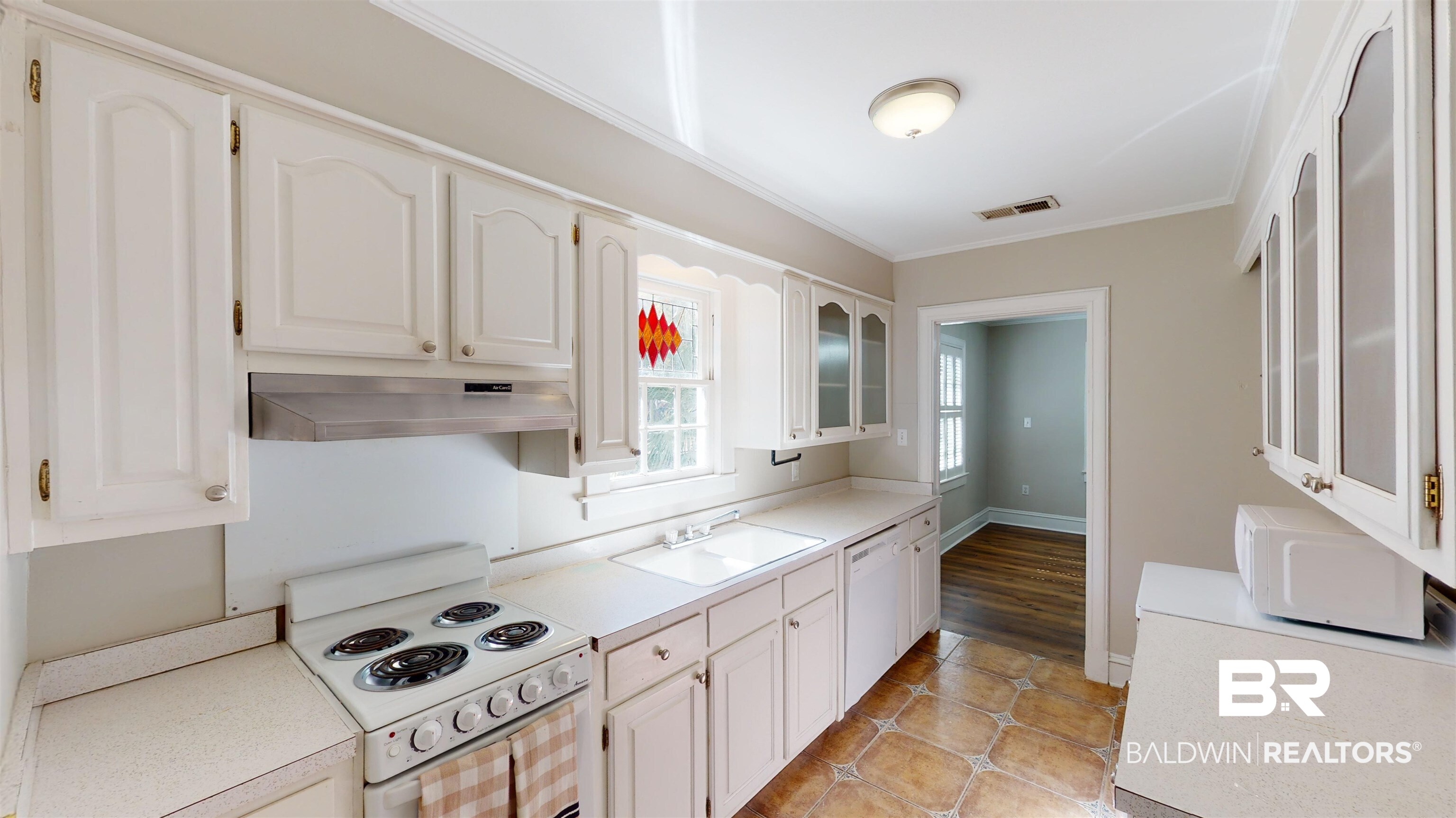120 Florence Place Mobile, AL 36607 - Photo 7 of 15