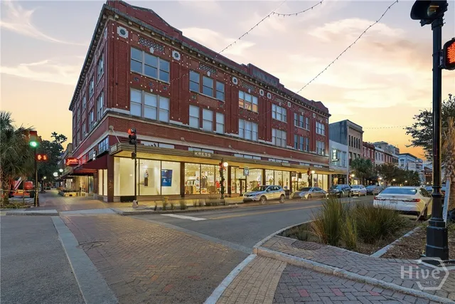 $420,000 | 50 Barnard Street, Unit 304, Savannah, GA 31401