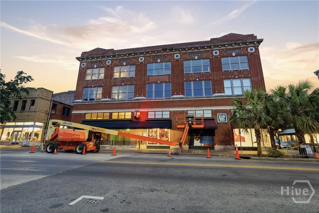 $435,000 | 50 Barnard Street, Unit 304, Savannah, GA 31401