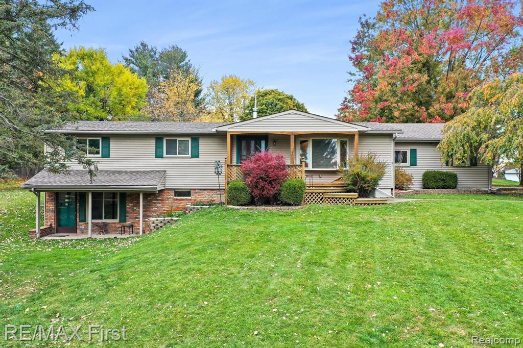 311 Nevada Avenue Rochester Hills, MI 48309 - Photo 1 of 28