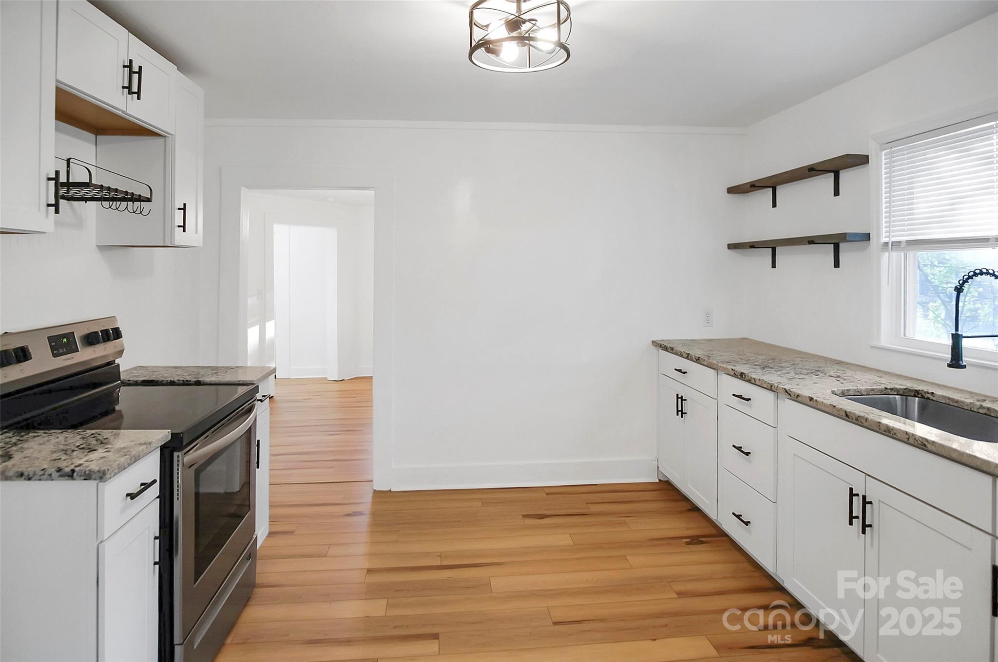 203 Linwood Road Kings Mountain, NC 28086 - Photo 9 of 23 Gallery Image 9