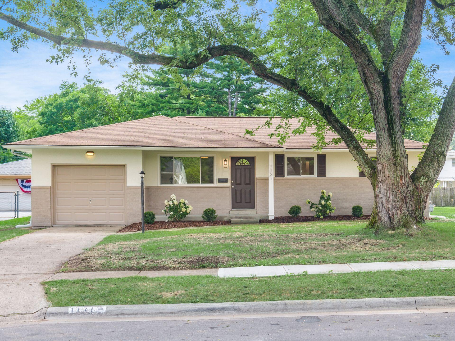 1131 Belden Road Columbus, OH 43229 - Photo 5 of 46 006_ Rd Columbus OH 43229 USA