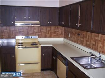 1801 Raintree Lane Malvern, PA 19355 - Photo 2 of 6 Kitchen