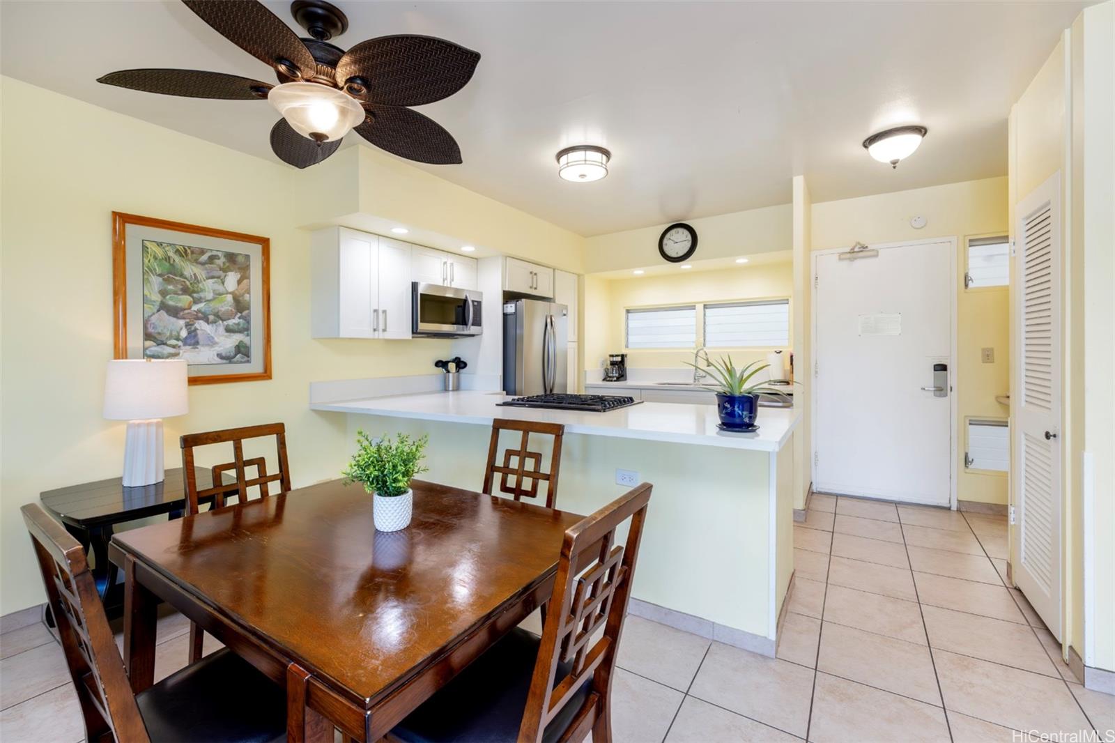 2161 Kalia Road, Unit 218 Honolulu, HI 96815 - Photo 13 of 25 a view of kitchen and dining area with furniture