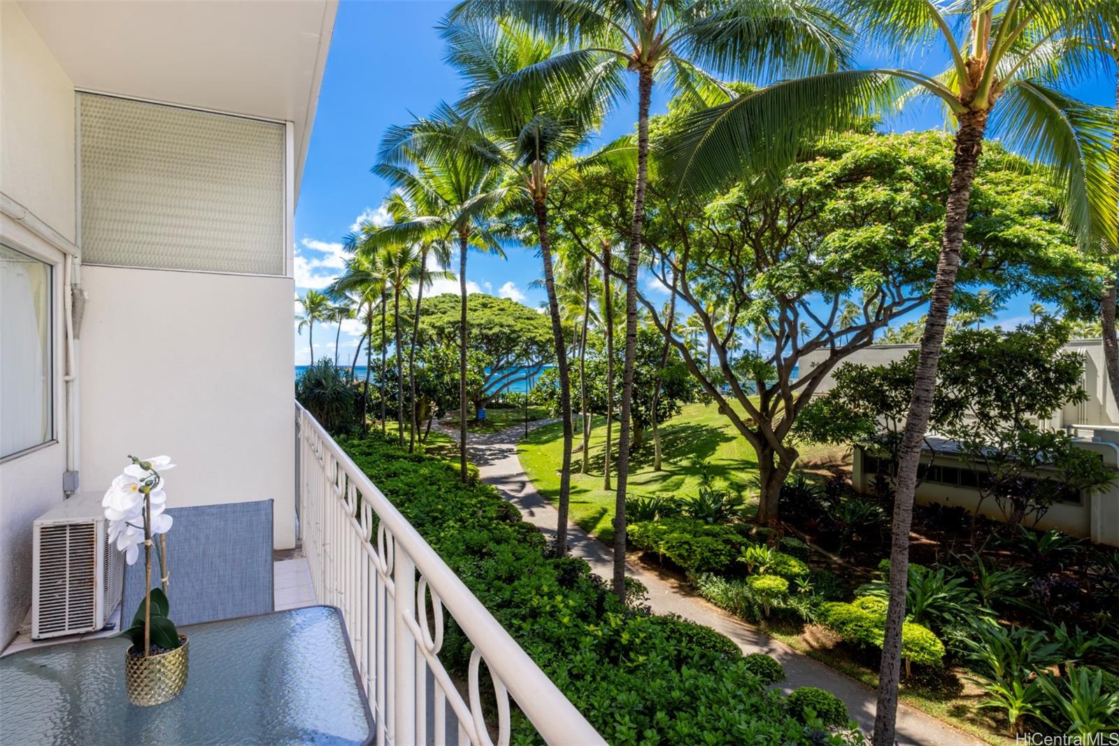 2161 Kalia Road, Unit 218 Honolulu, HI 96815 - Photo 3 of 25 a view of balcony and yard
