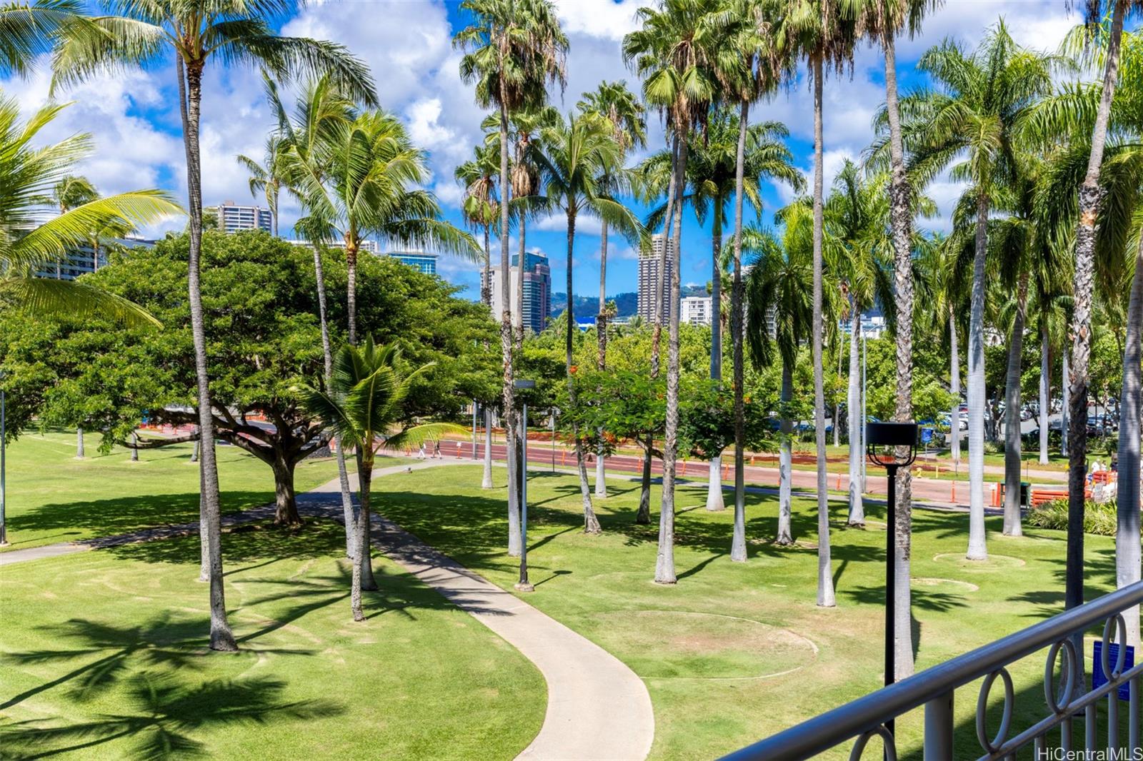 2161 Kalia Road, Unit 218 Honolulu, HI 96815 - Photo 6 of 25 a view of swimming pool from a garden