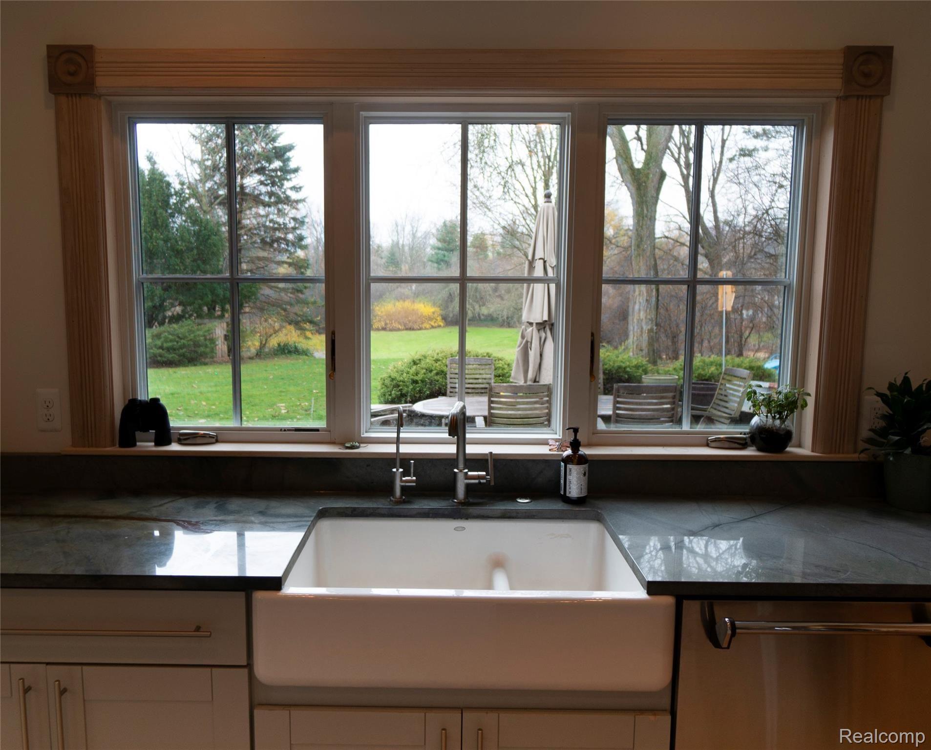 4755 Walnut Lake Road Bloomfield Hills, MI 48301 - Photo 13 of 30 Kitchen View