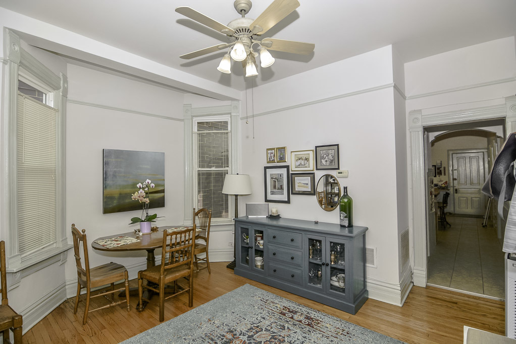 3222 North Racine Avenue, Unit 2 Chicago, IL 60657 - Photo 10 of 20 Gallery Image 10