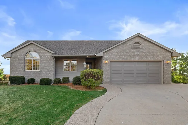 $449,000 | 940 Laurie Court, Walworth, WI 53184