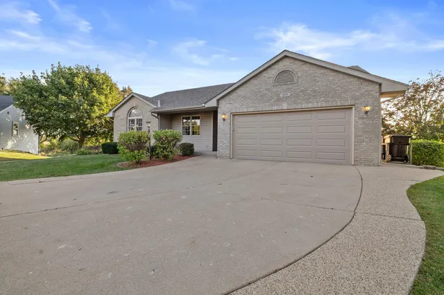 $449,000 | 940 Laurie Court, Walworth, WI 53184