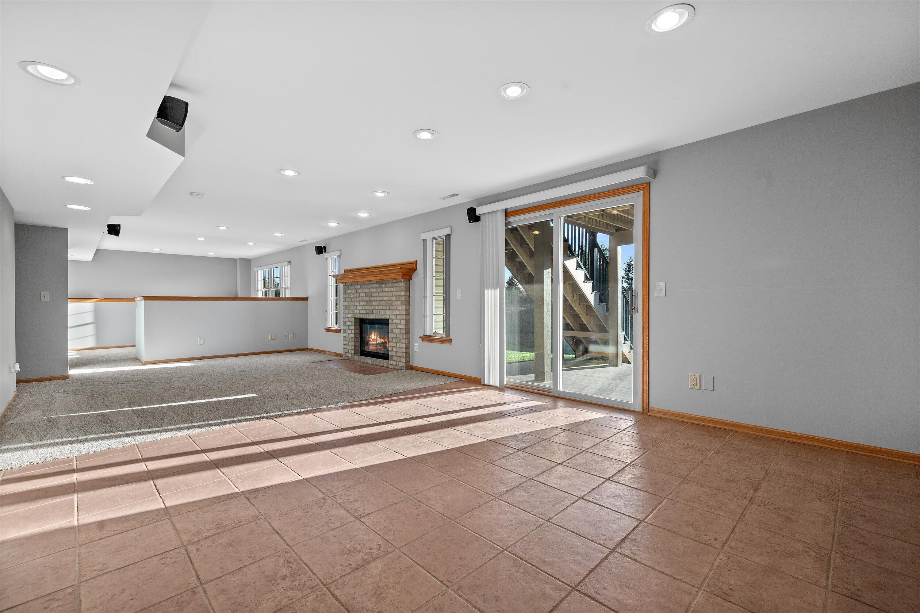 940 Laurie Court Walworth, WI 53184 - Photo 24 of 35 39-IMG_2719