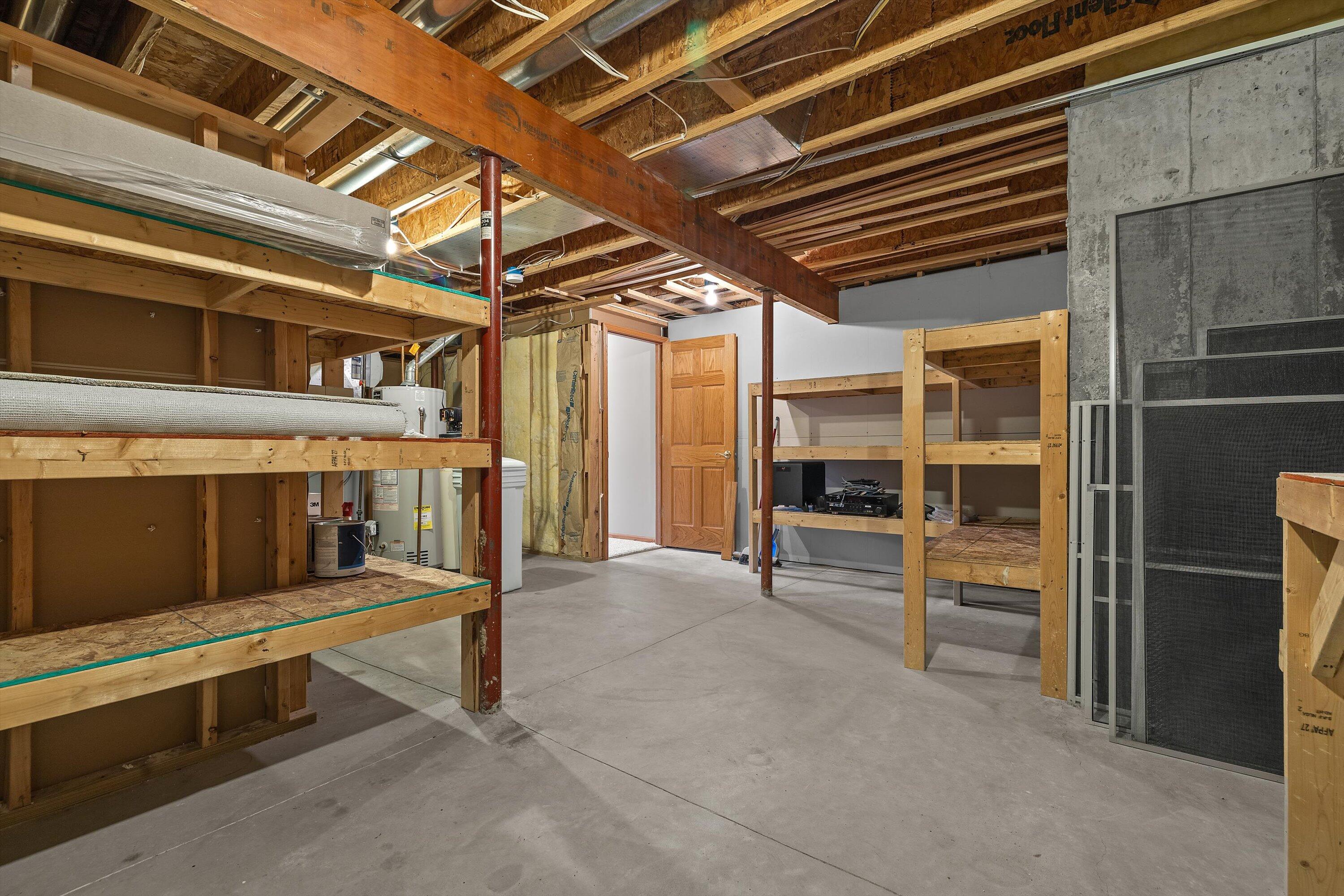 940 Laurie Court Walworth, WI 53184 - Photo 33 of 35 48-IMG_2757