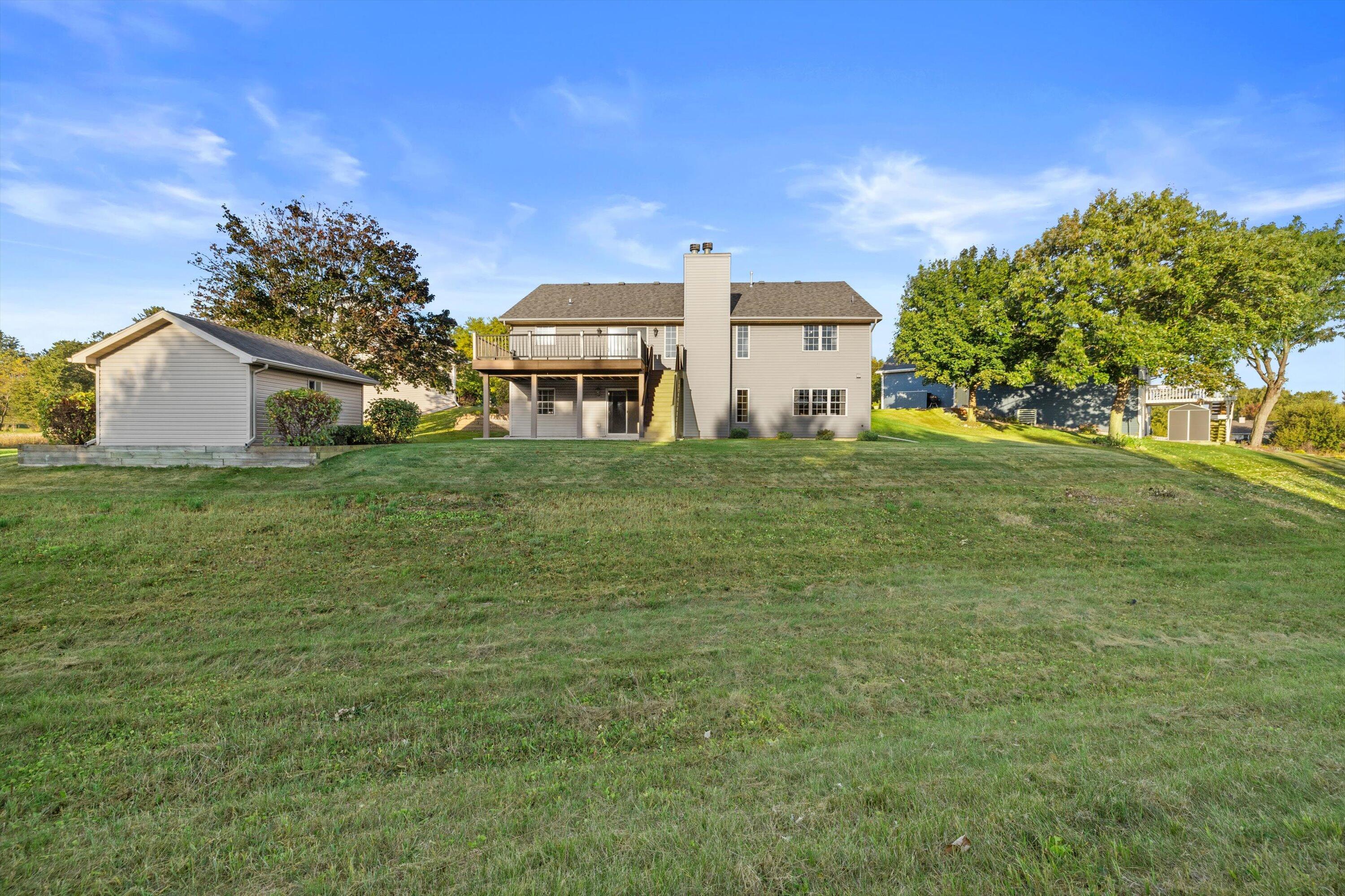 940 Laurie Court Walworth, WI 53184 - Photo 7 of 35 12-IMG_2583