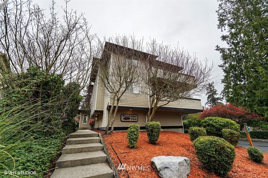 7407 210th Street Southwest, Unit 112 Edmonds, WA 98026 - Photo 1 of 15 Gallery Image 1