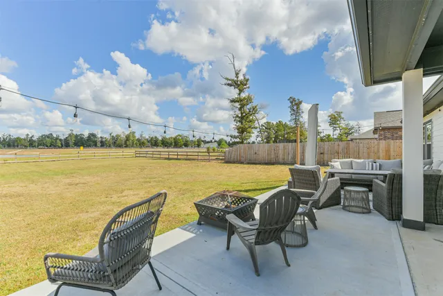 $385,000 | 6138 Hazel Lake Drive, Conroe, TX 77303